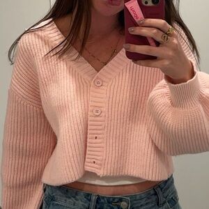 Edikted Light Pink V-Neck Cardigan
